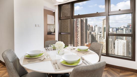 Luxury One Bedroom - Dining Room