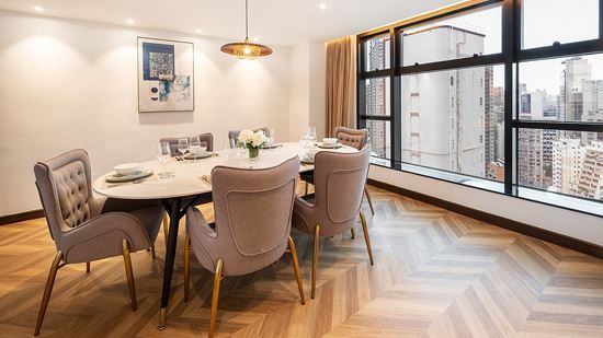 Two Bedroom Premier - Dining Area with View
